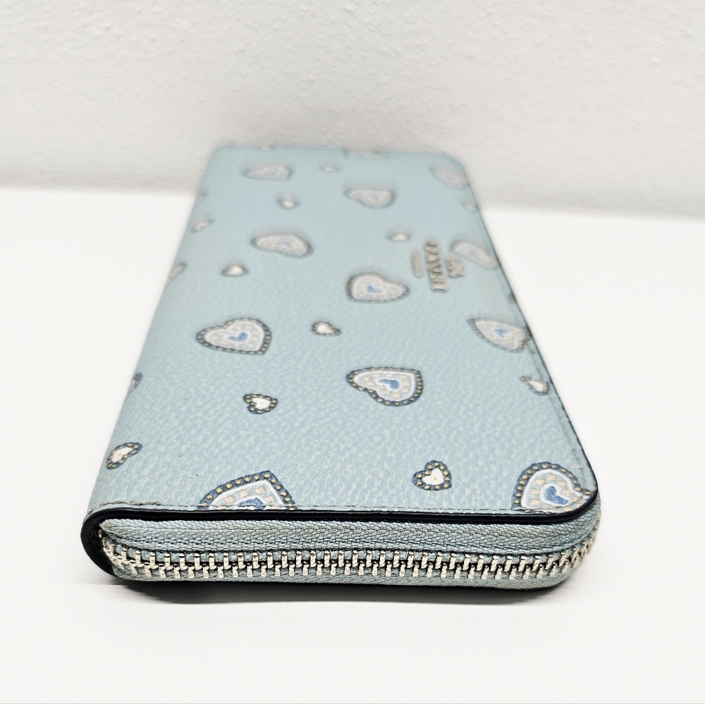 Coach Accordian Zip Wallet Western Heart Print Light Blue - Picture 8 of 15